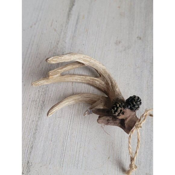 Unique woods deer antler pine cone bug Outdoorsman ornament Xmas - Picture 3 of 6
